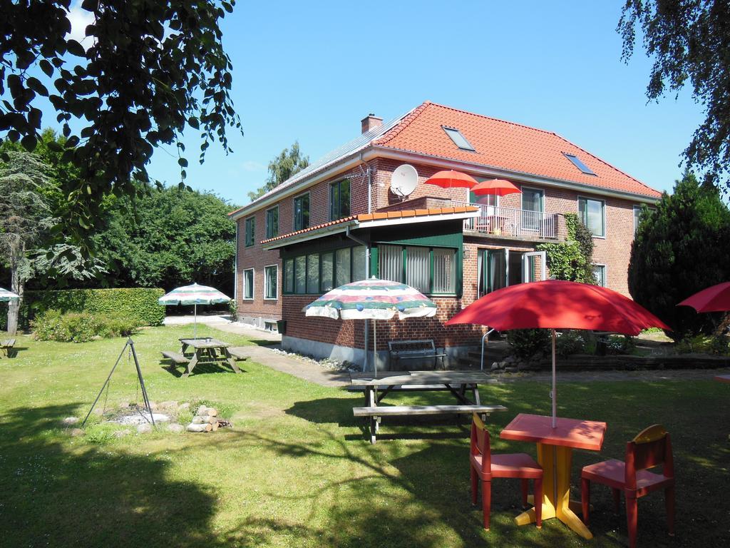 Bed & Breakfast Sirius Glud Exteriör bild
